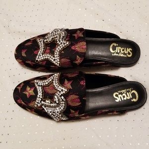 CIRCUS BY SAM EDELMAN

POSEY MULE